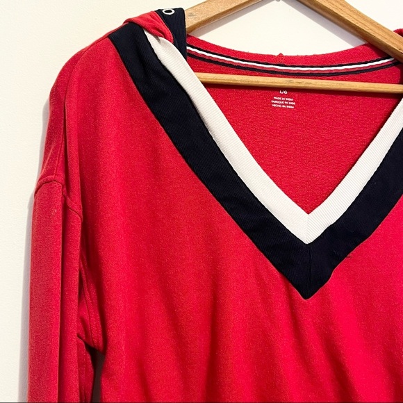 Tommy Hilfiger V Neck Crop Hoodie Sweater - Picture 3 of 10